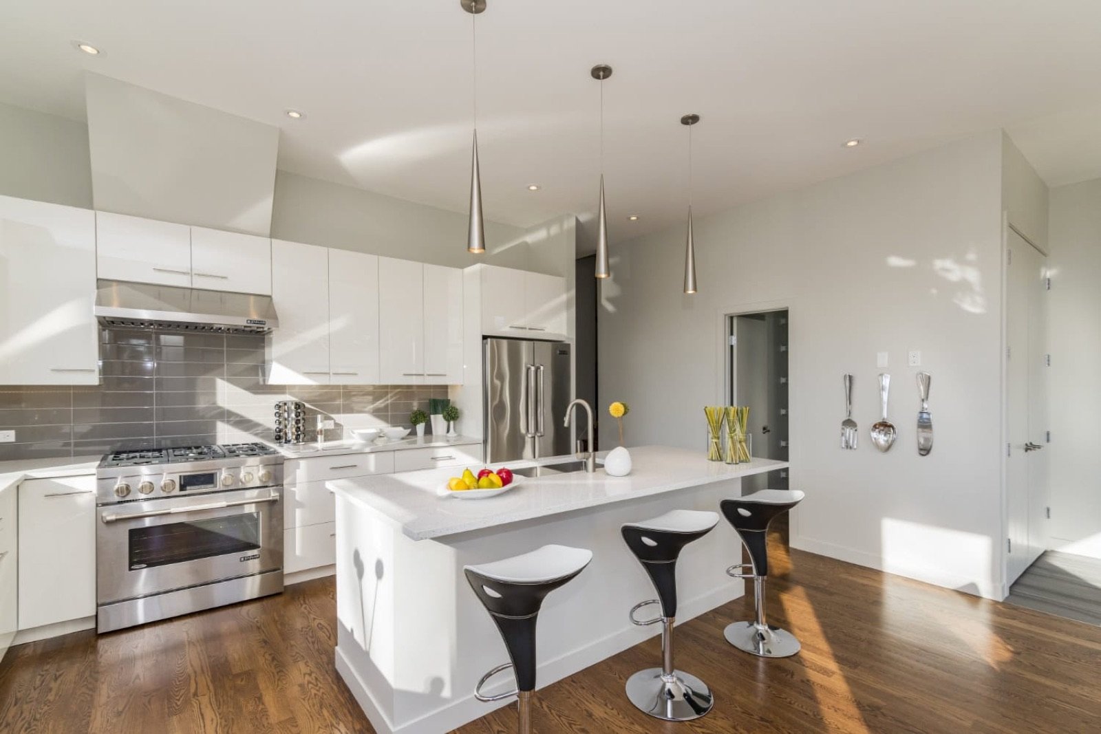 Why Summer is the Best Time for Kitchen Renovations in Calgary