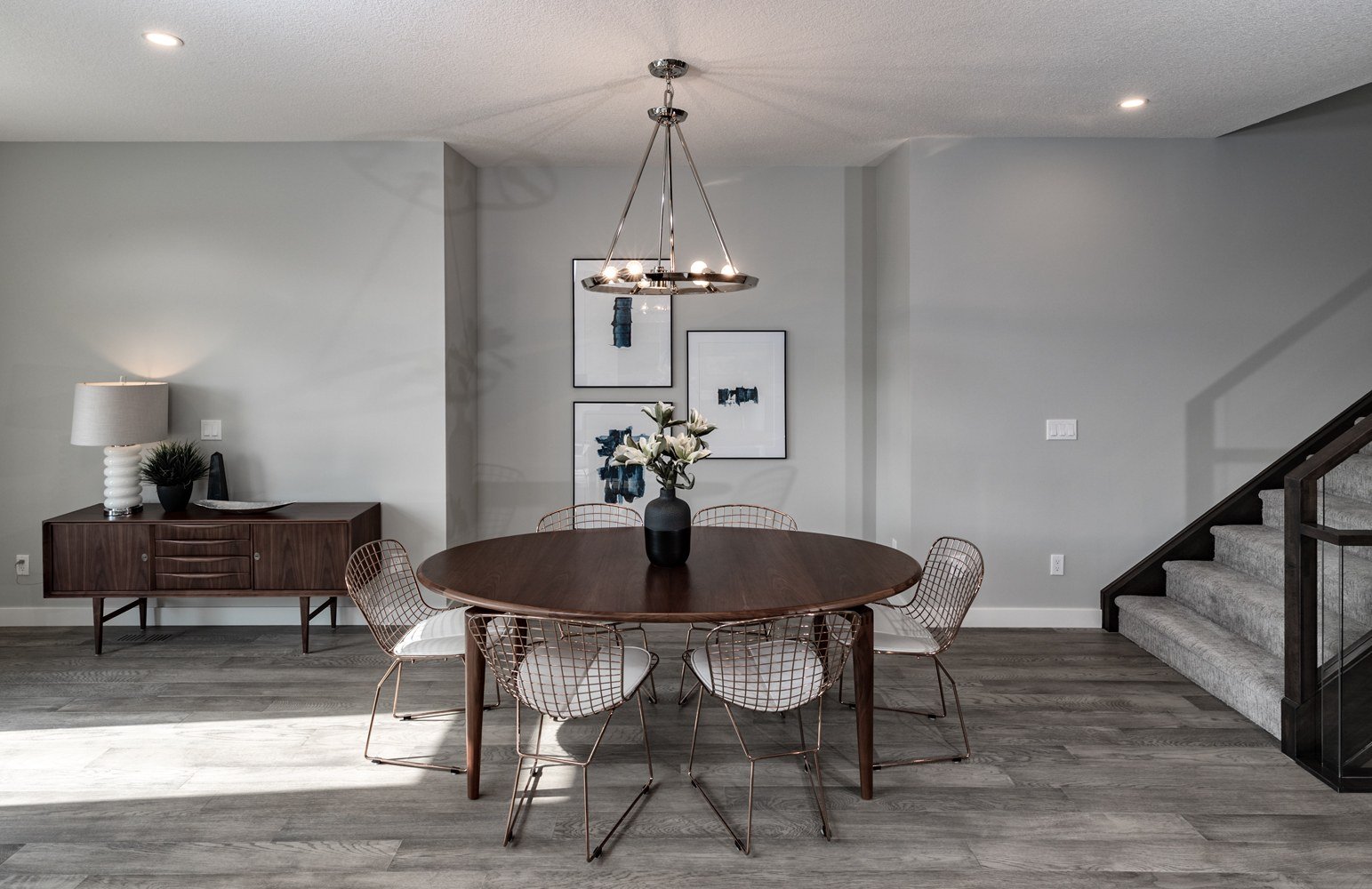 Signing a renovation contract and paying for the work