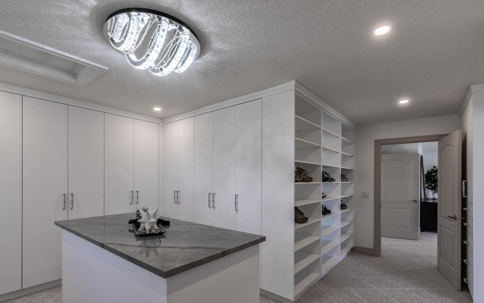 Interior Design by Kay2 Contracting: Chestermere Lake Pool and Spa Addition, Chestermere, AB